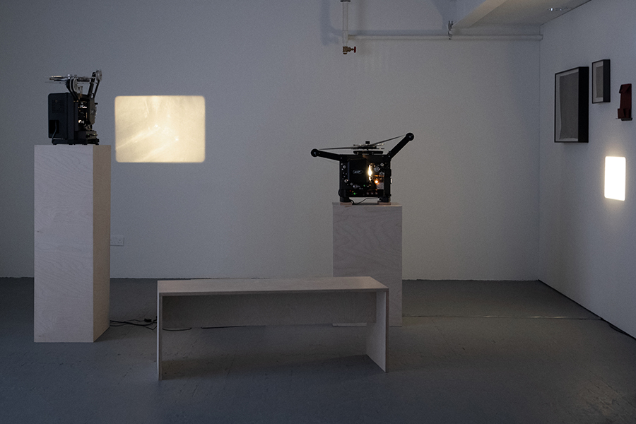 http://lizharrington.com/files/gimgs/54_4lizharringtonslade2026installview4projectorsimagereversemagic.jpg